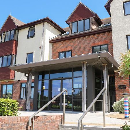 Flat 33 - Marine Court Villa Литълхамптън Екстериор снимка