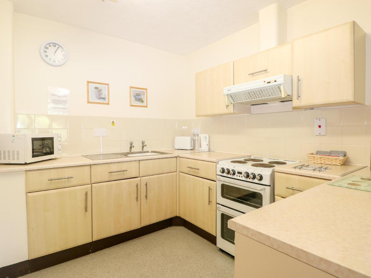 Flat 33 - Marine Court Villa Литълхамптън Екстериор снимка