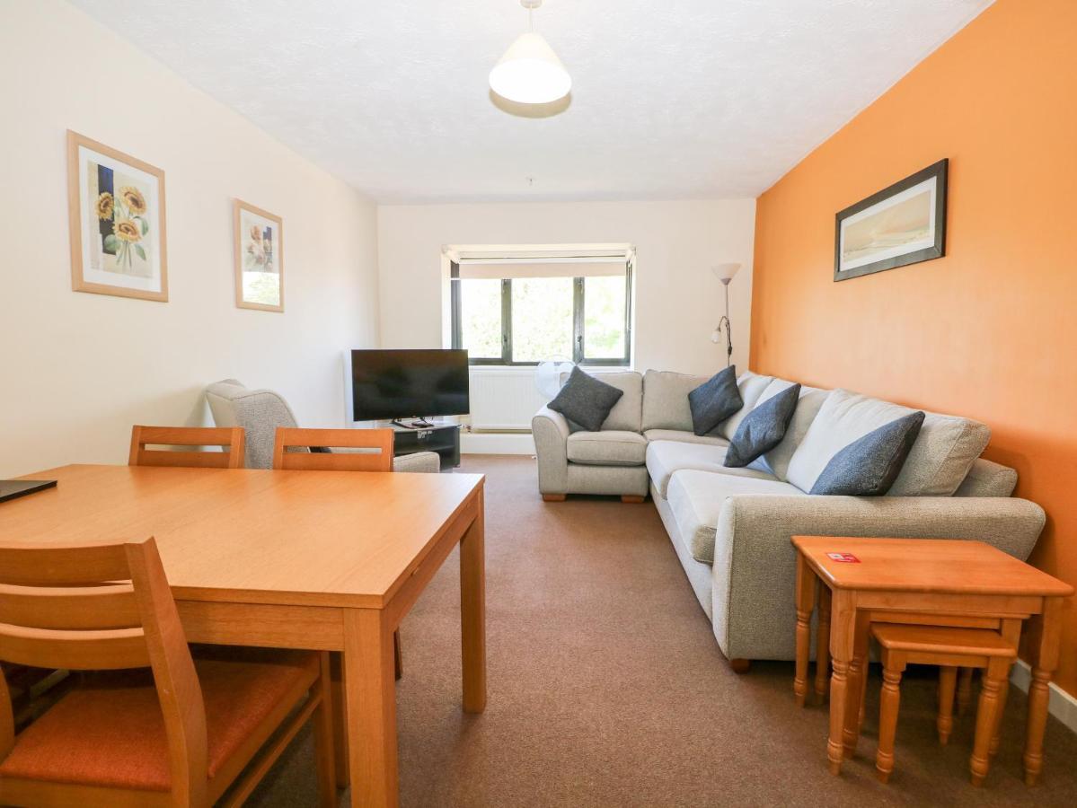 Flat 33 - Marine Court Villa Литълхамптън Екстериор снимка
